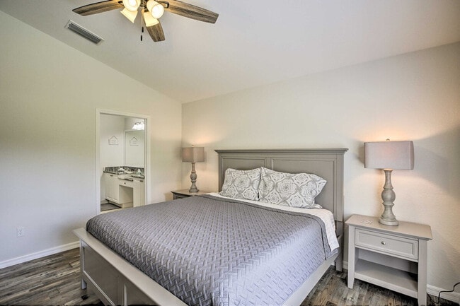 Building Photo - 10280 Crepe Jasmine Ln