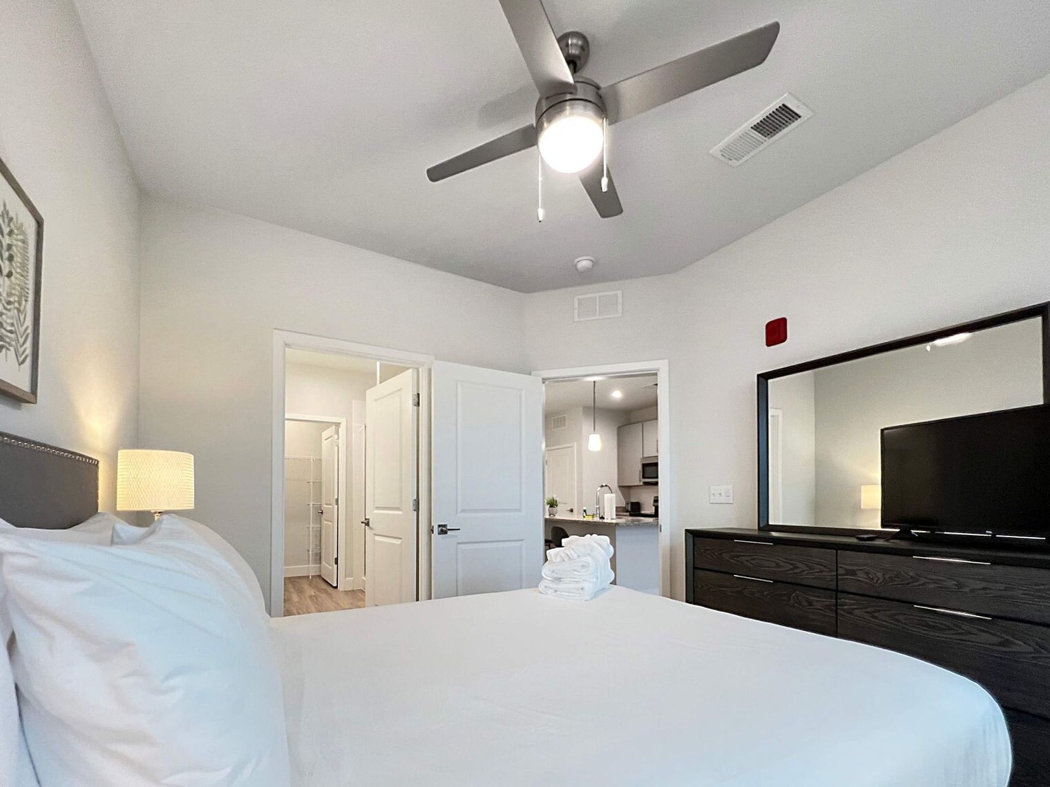 Building Photo - 8985 Bertha Palmer Blvd