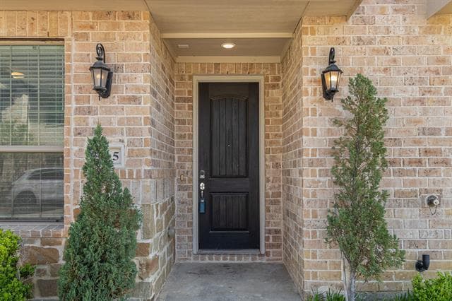 Building Photo - 315 Ferndale St