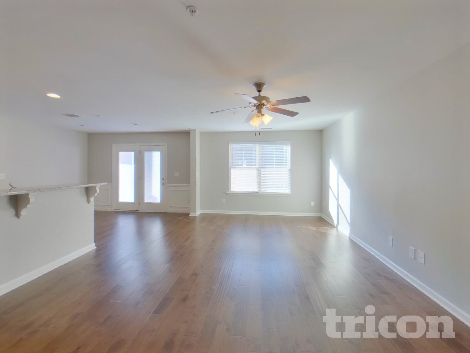 Building Photo - 4009 Commons Dr