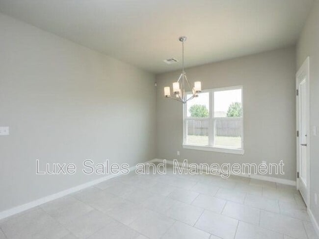 Building Photo - 10608 Glover River Dr