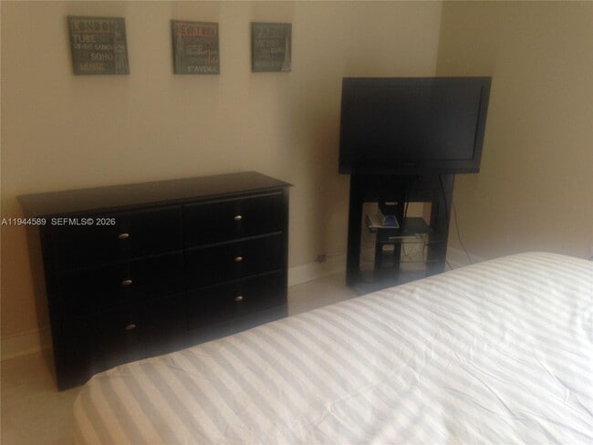 Building Photo - 210 172nd St