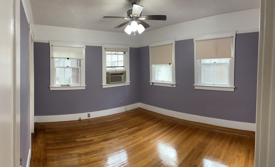 Bedroom 2 - 671 Kingsley Ave