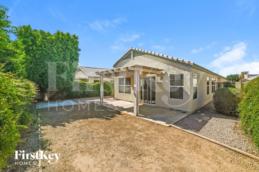 Building Photo - 4367 E Campo Bello Dr