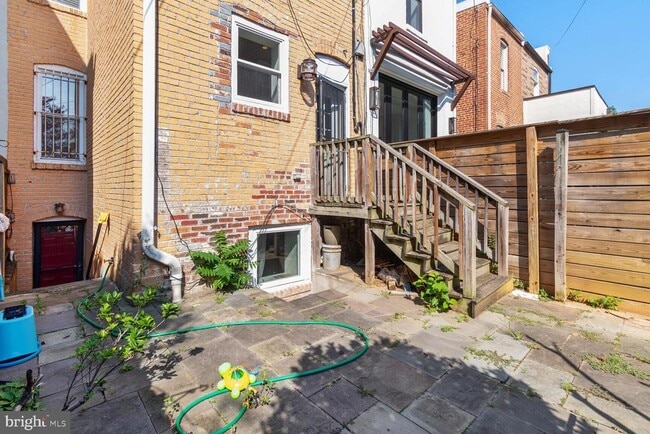 Building Photo - 443 12th St NE