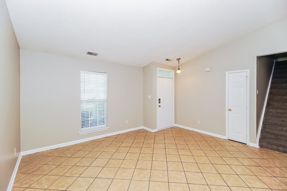 Building Photo - 105 Sweetbriar Ct