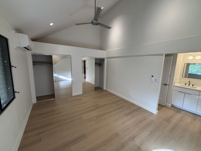 Building Photo - 500 Kawaihae St