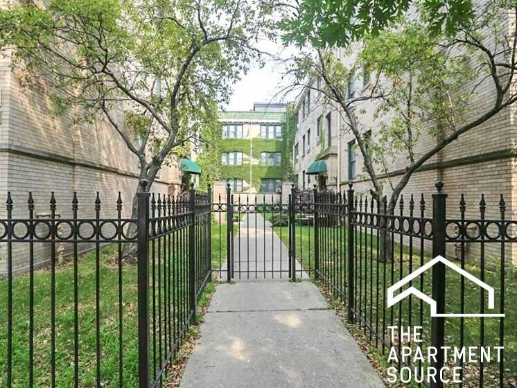 Building Photo - 4839 N Wolcott Ave