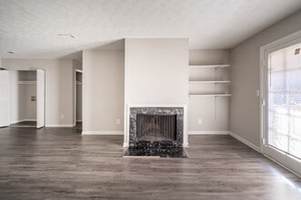 Building Photo - Ashberry