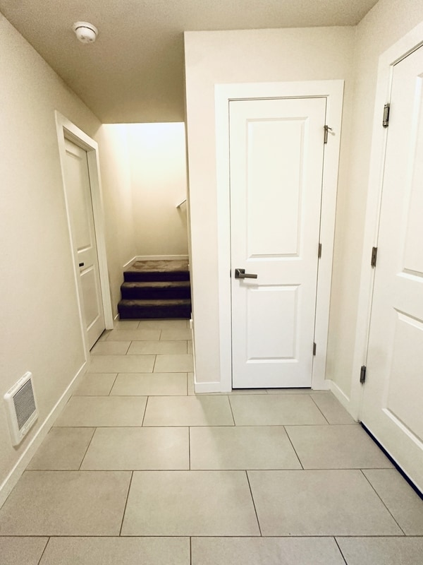 Building Photo - 12915 20th Dr W