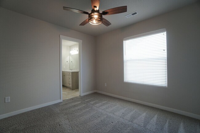 Building Photo - 3254 Thunderchief Hts