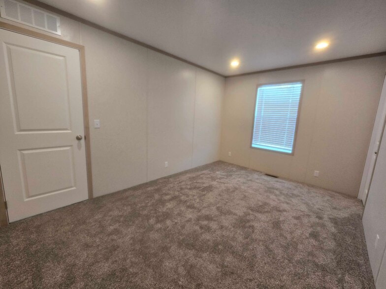 Building Photo - 3510 N 9th St