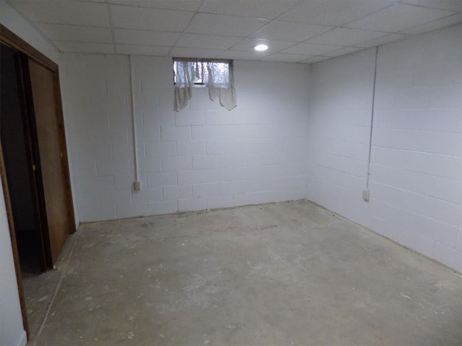 Building Photo - 108 Hillsdale St