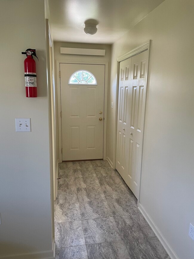 Building Photo - 223 Delaware Ave