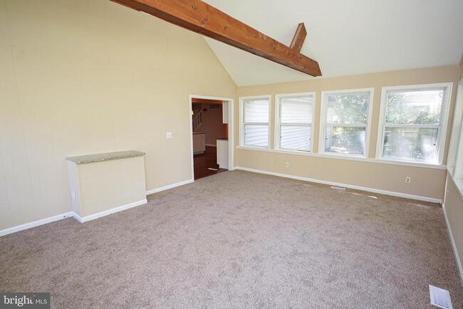 Building Photo - 5679 Anchor Pl