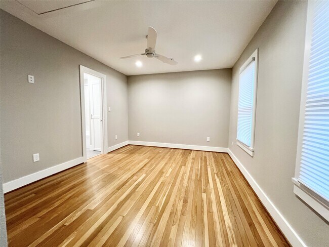 Building Photo - 1419 Branard St