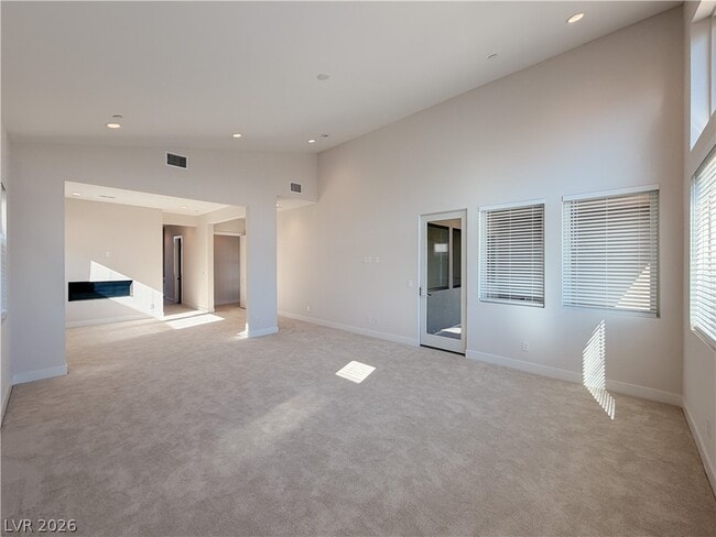 Building Photo - 10761 Canyon Bloom Dr