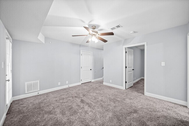 Building Photo - 771 Banister Dr