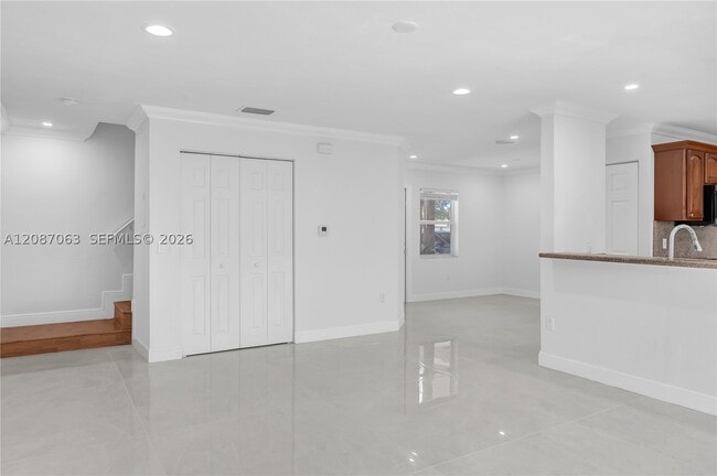 Building Photo - 10667 NW 45th St