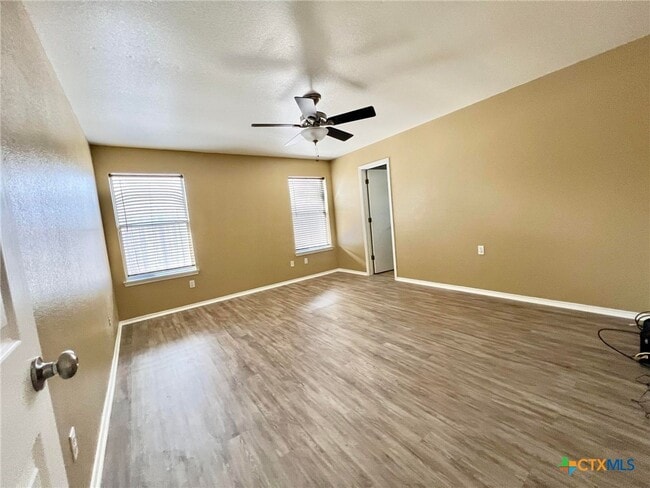 Building Photo - 2907 Wesley Dr