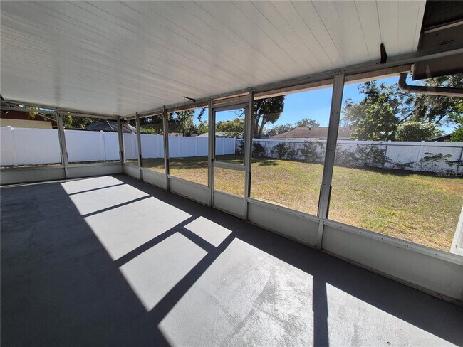 Building Photo - 2924 Ripplewood Dr