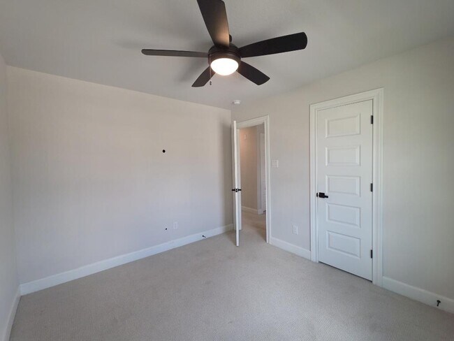 Building Photo - 17813 Clairess Ln