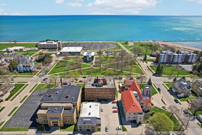 Building Photo - Park Lane Apartments