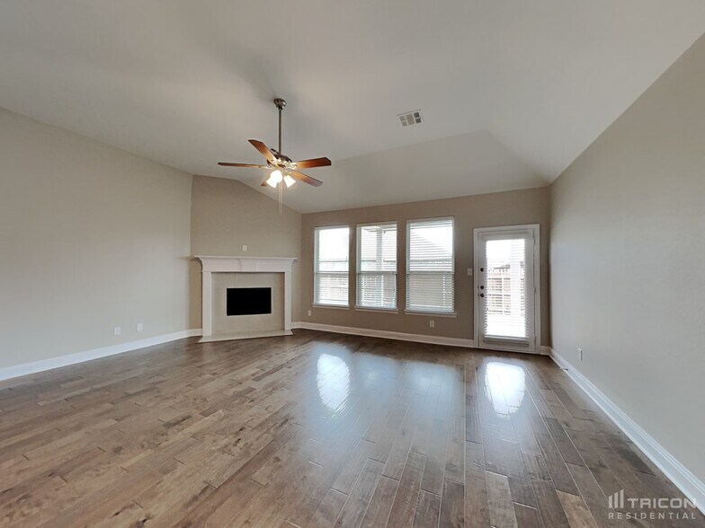 Building Photo - 127 Old Spanish Trail