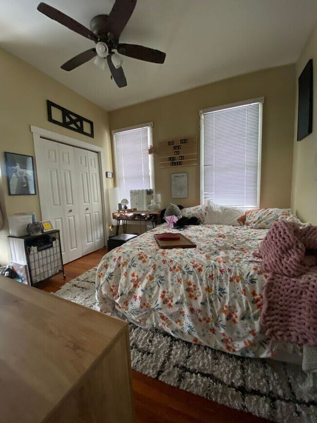 Building Photo - $4,600 | 8 Bedroom, 2 Bathroom Single Family Home | No Pets* | Available for August 1st, 2026 Mov...