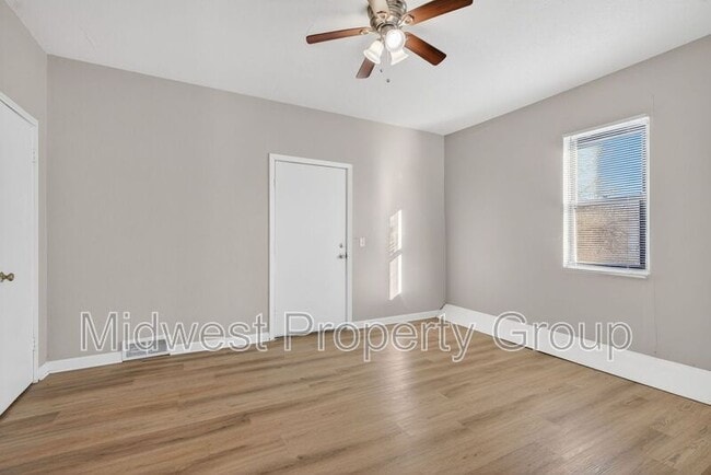 Building Photo - 5978 Laurette Ave