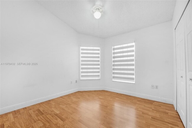 Building Photo - 2020 SE 5th Pl