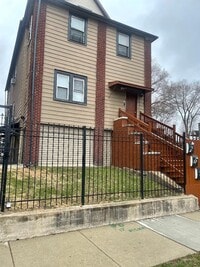 Building Photo - 5918 S Calumet Ave