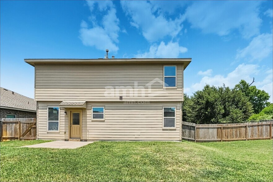 Building Photo - 2201 Jefferson Crossing Dr