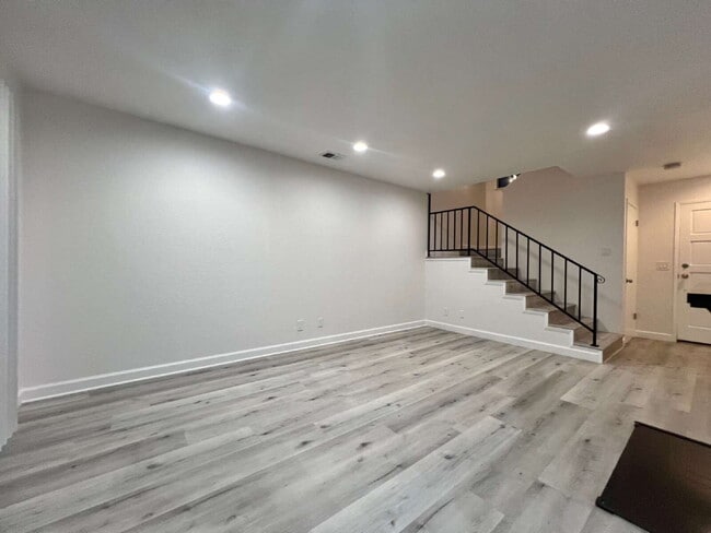 Building Photo - Remodeled 2 Bedroom home San Jose Home in great location