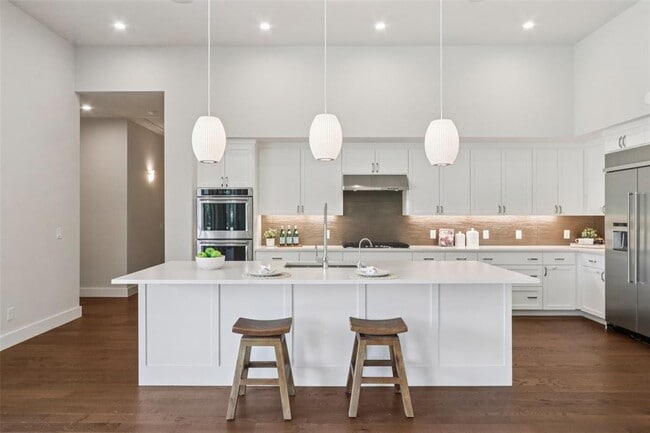 Building Photo - 2404 Sailboat Pass