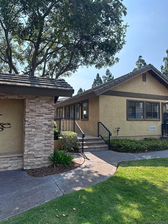 Building Photo - 10623 Dabney Dr