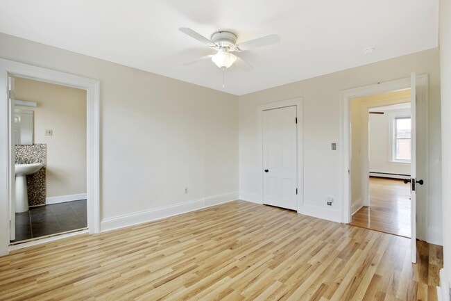 Building Photo - 237 Grove St