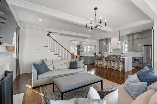 Building Photo - Luxury 12 South Living! $13,000 per month lease. 6 Bed 6 Bath with Great Outdoor Space and Bonus ...