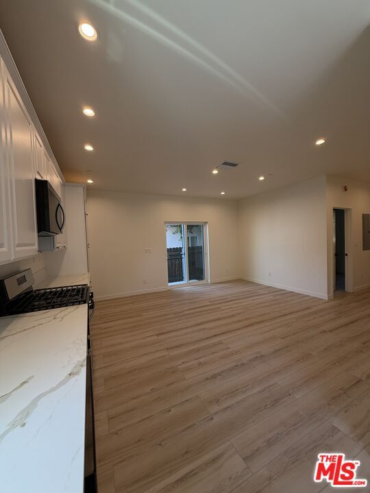 Building Photo - 5342 Don Pio Dr