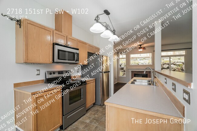 Building Photo - 2718 151st Pl SW