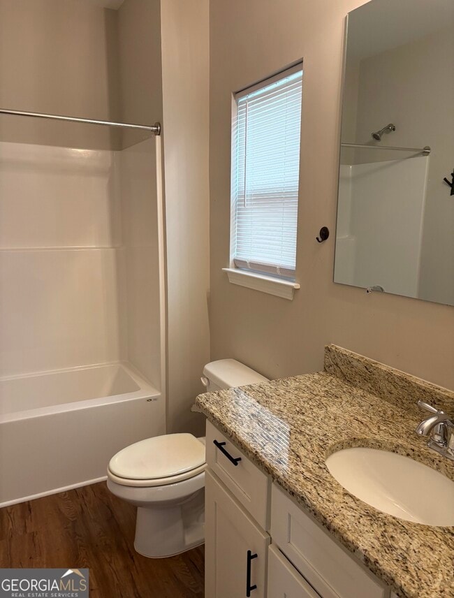 Building Photo - 121 Johnson St