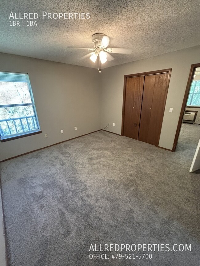 Building Photo - 1390 W Wedington Dr