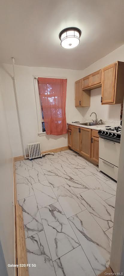 Building Photo - 88-25 Lyman St