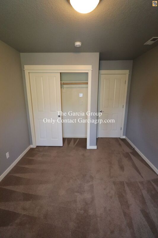 Building Photo - 7736 SW Cypress Ln