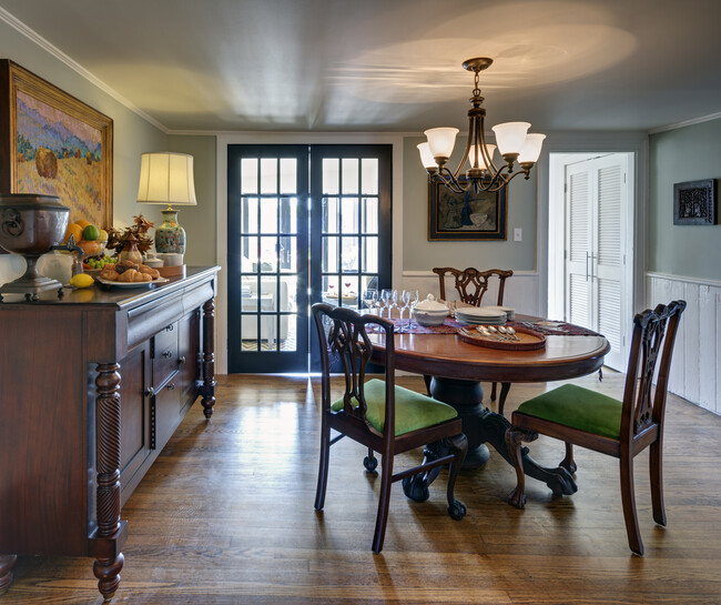 Dining Room - 437 State St