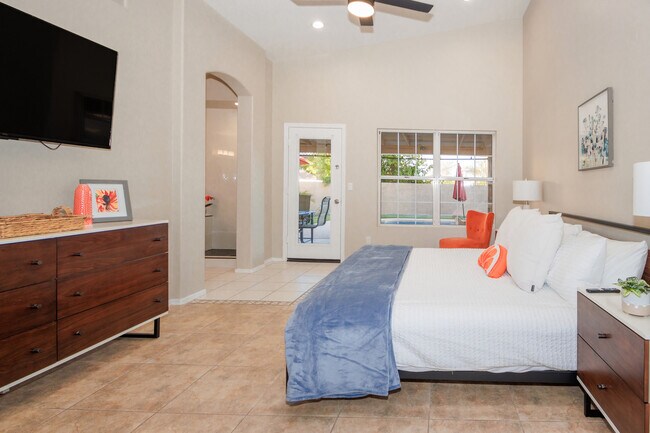 Building Photo - 4027 E Cathedral Rock Dr