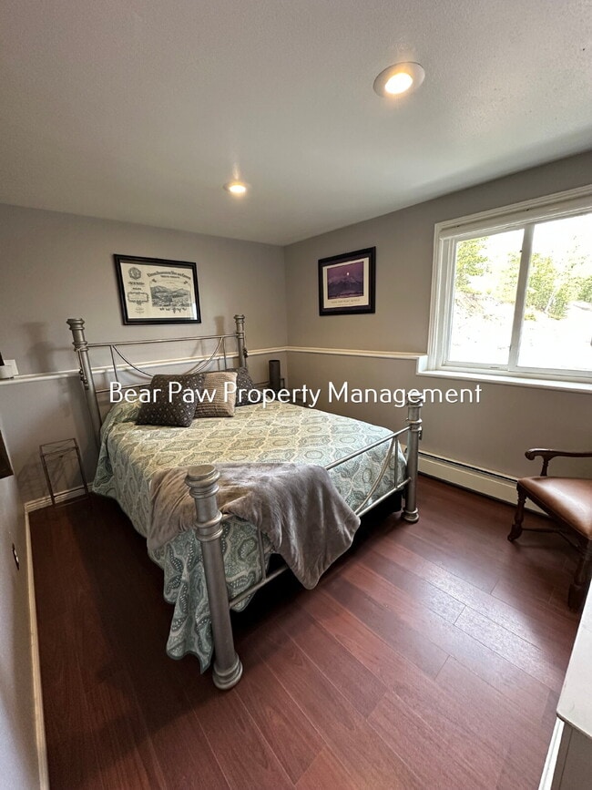 Building Photo - Charming 3-Bedroom Retreat with 2 Full Baths in Evergreen