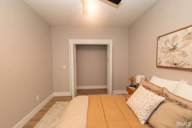 Building Photo - 306 N Jefferson St