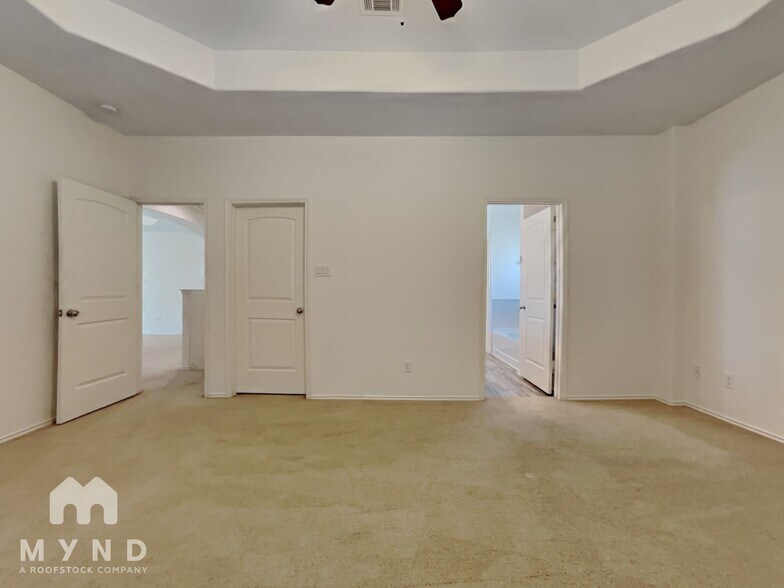 Building Photo - 1746 Cloister Dr