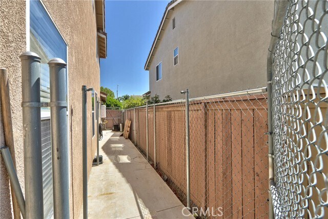Building Photo - 23126 Teil Glen Rd